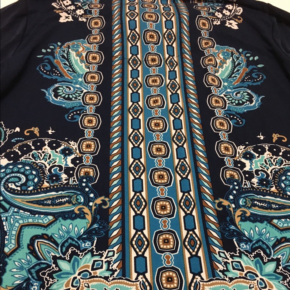 Blouse - Picture 2 of 6